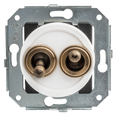 Тумблерный выключатель для внутреннего монтажа Salvador "Ретро" белая серия Тумблерный выключатель для внутреннего монтажа Salvador "Ретро" белая серия